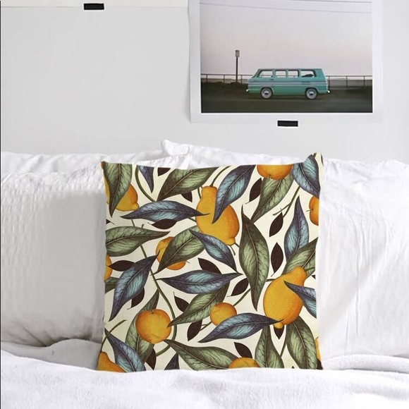 Lemon Print Pillow - Picture 2 of 4